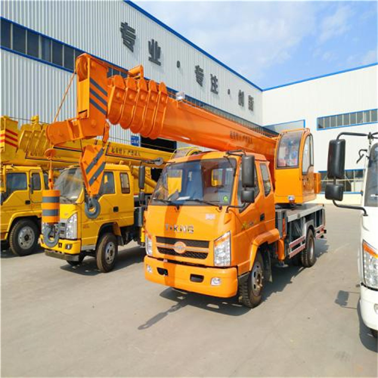 龙南吊门窗的小型吊车怎么收费