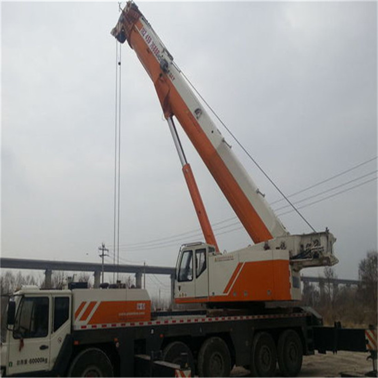龙南12吨吊车能吊多少米高